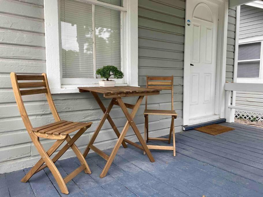Cozy Studio Bungalow Steps To Armature Works Tampa Exterior foto